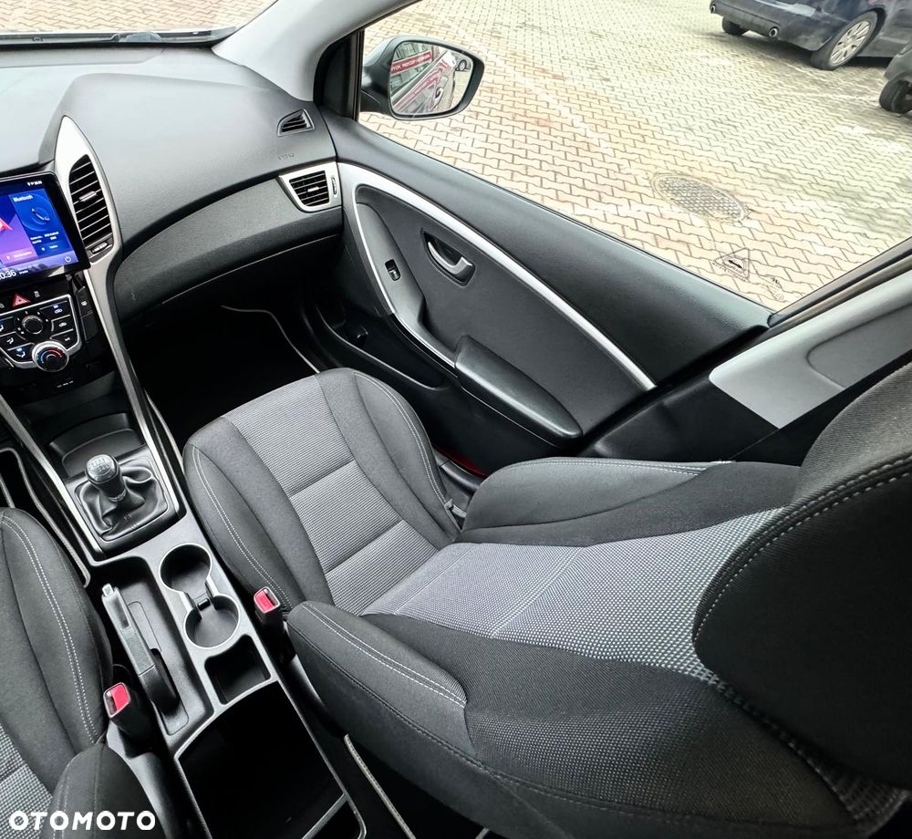 Hyundai i30 1.4 Premium - 27