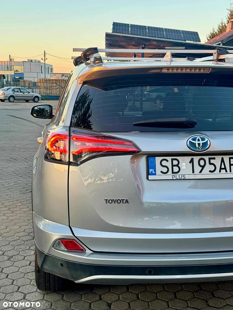Toyota RAV4 - 5
