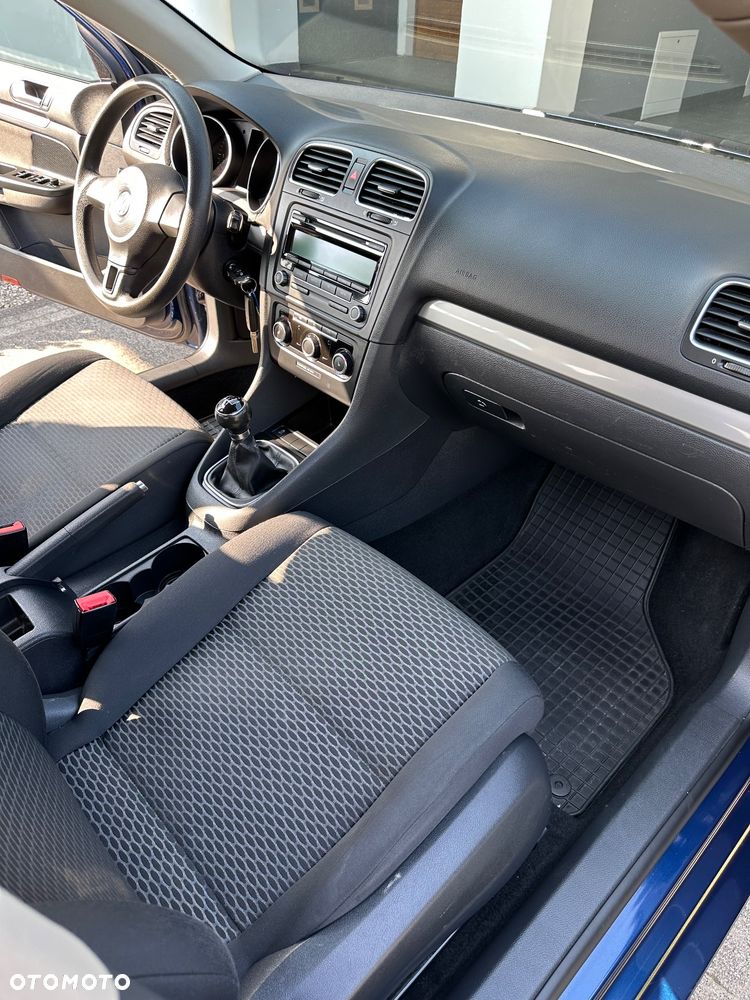 Volkswagen Golf - 10