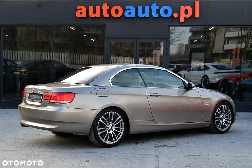BMW Seria 3 325d - 26