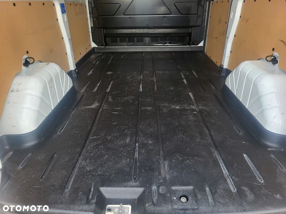 Ford Transit Custom - 33