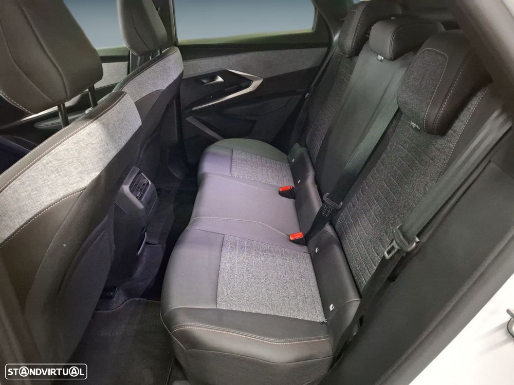 Peugeot 3008 1.2 Hybrid Allure e-DCS6 - 14