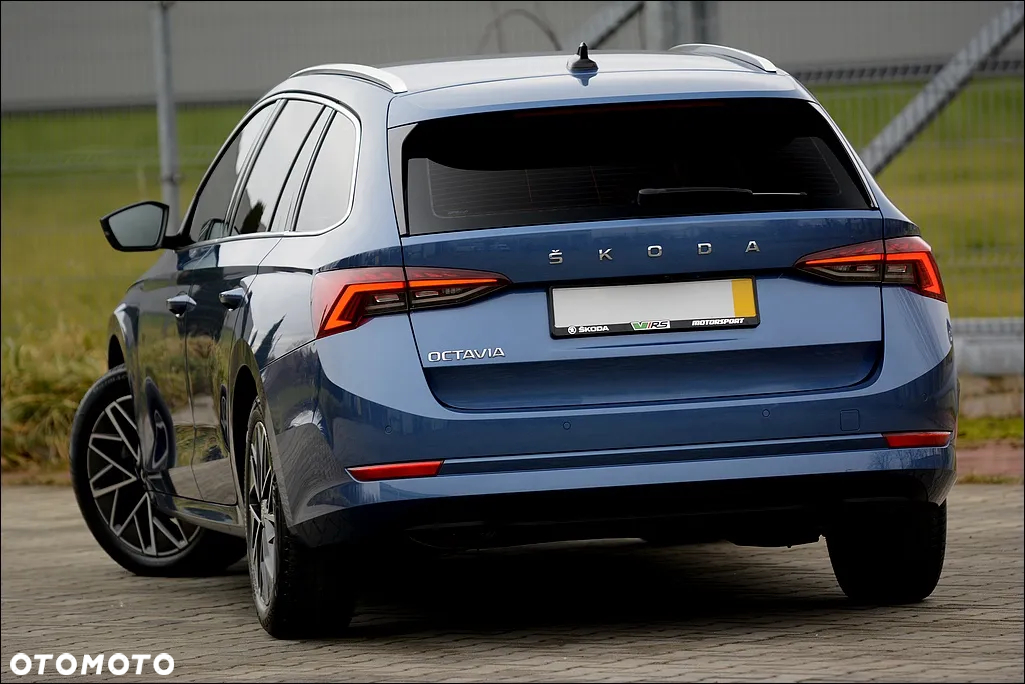 Skoda Octavia Combi 2.0 TDI DSG Ultimate - 3
