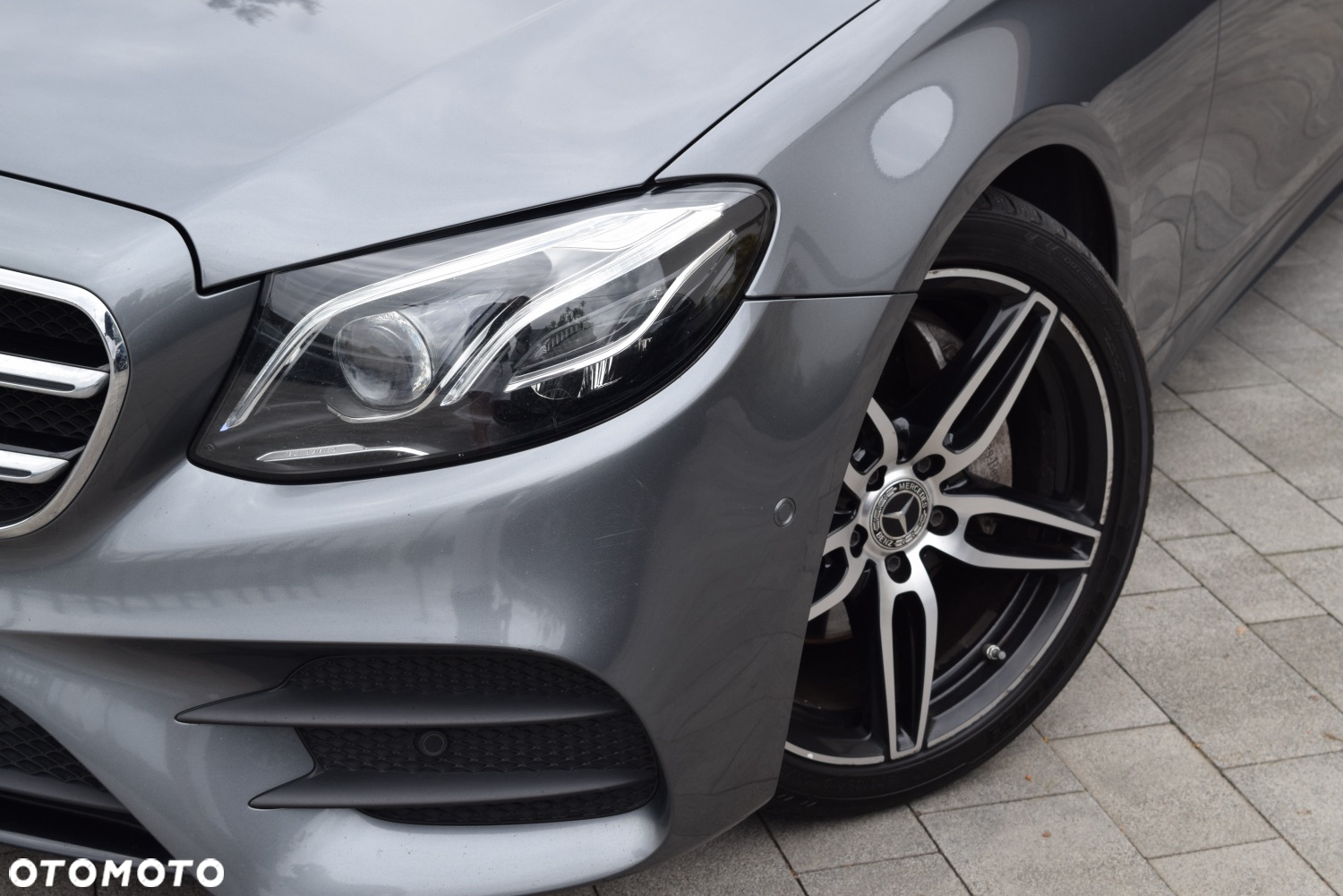 Mercedes-Benz Klasa E 220 d 9G-TRONIC - 8