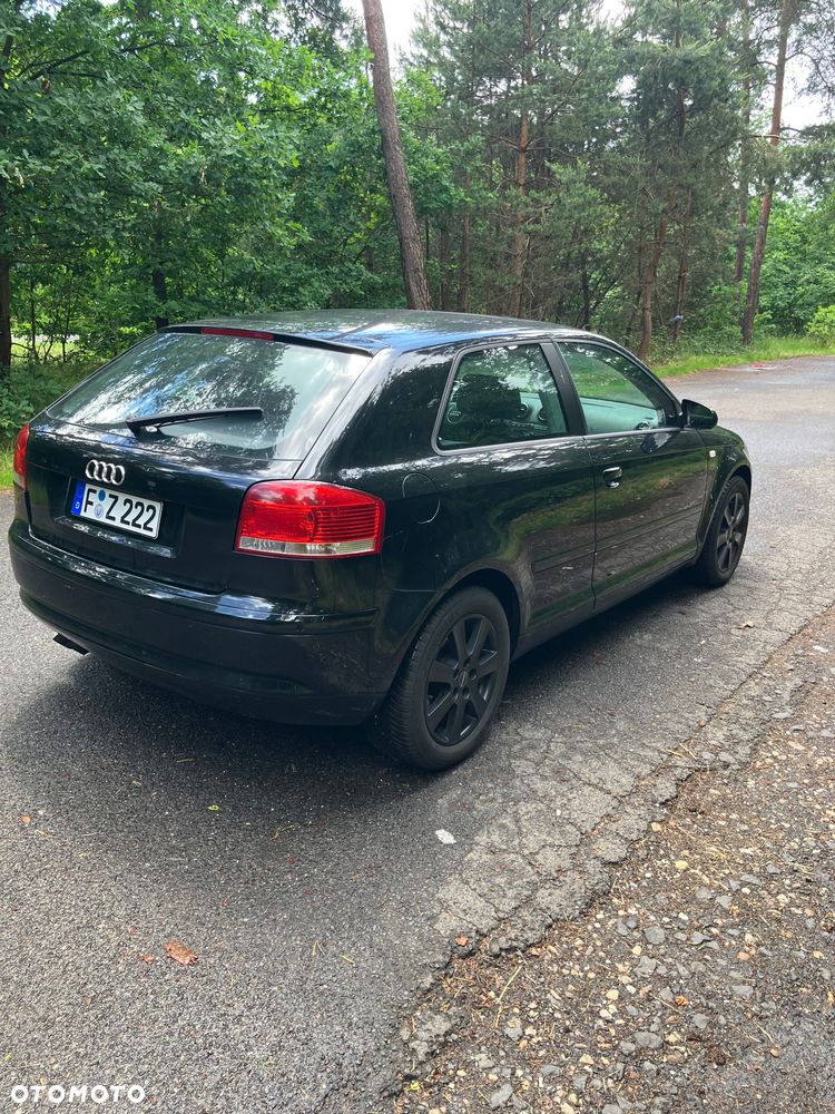 Audi A3 Sportback 2.0 TDI Ambiente - 5