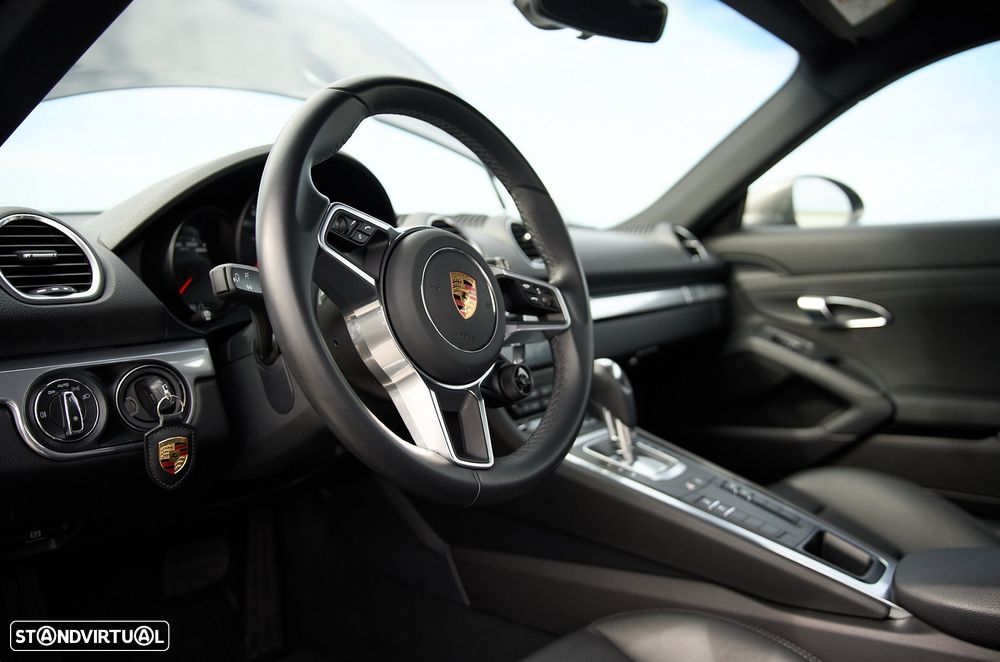 Porsche 718 Cayman 2.0 PDK - 23