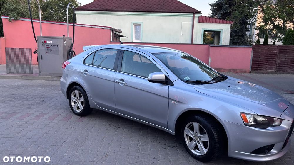 Mitsubishi Lancer 1.5 Invite - 7