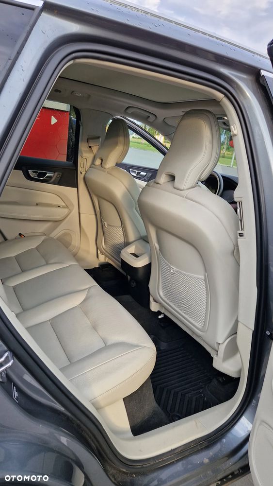Volvo XC 60 T5 Geartronic Momentum - 11