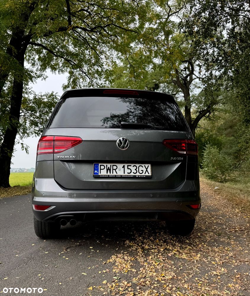 Volkswagen Touran - 9
