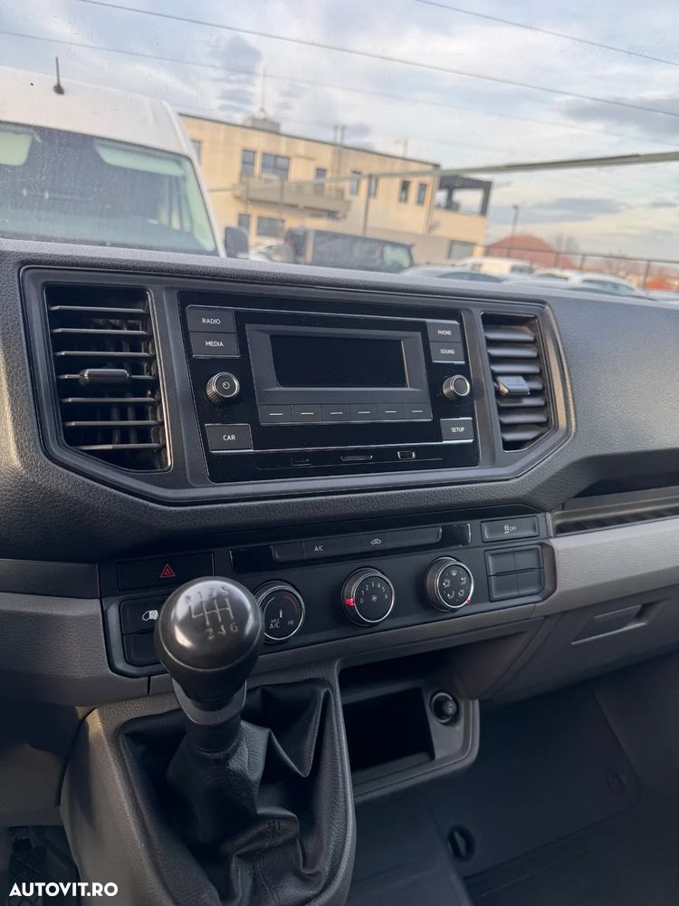 Volkswagen Crafter - 12