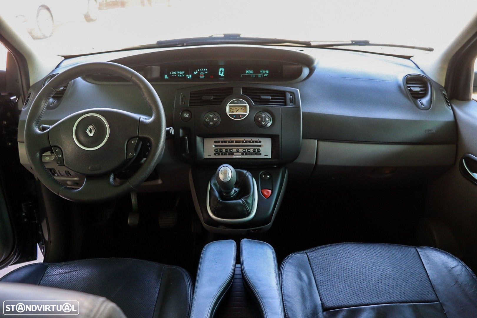 Renault Scénic 1.5 dCi Privilège - 10