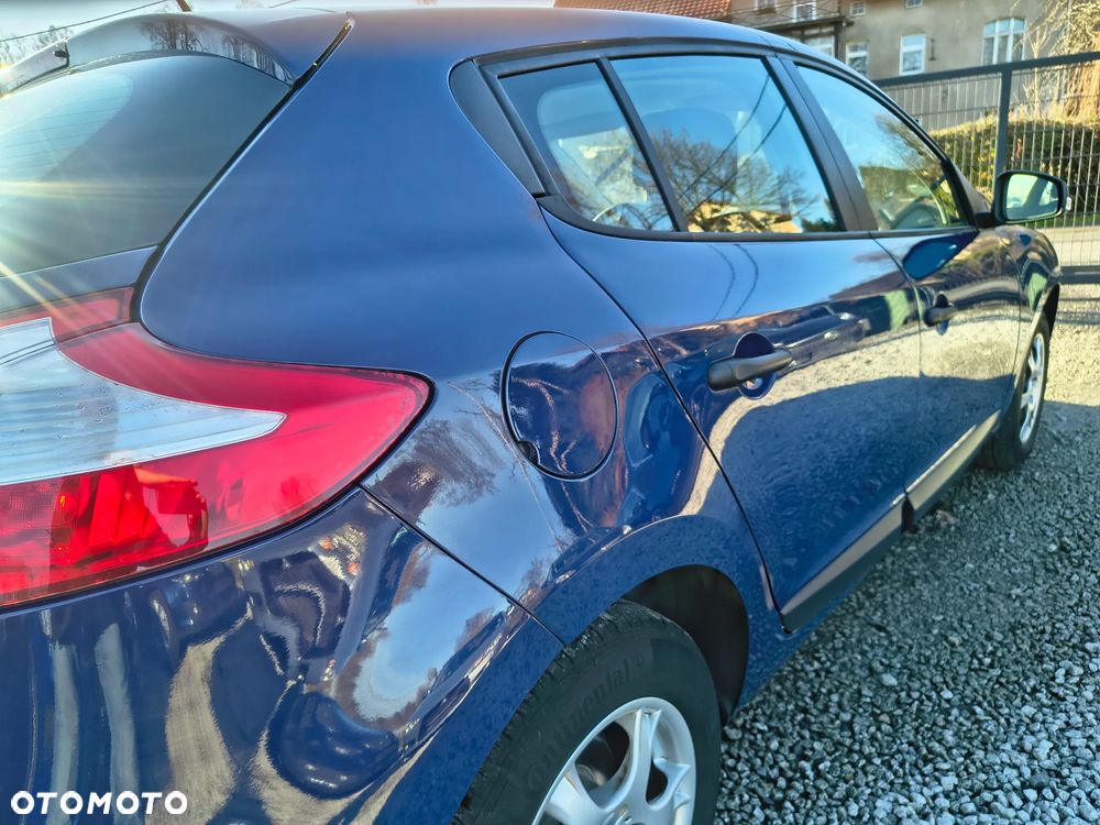 Renault Megane 1.6 16V Expression - 11