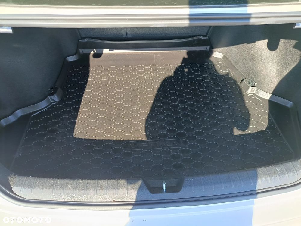 Kia Optima 1.7 CRDI DCT Business Supreme - 30