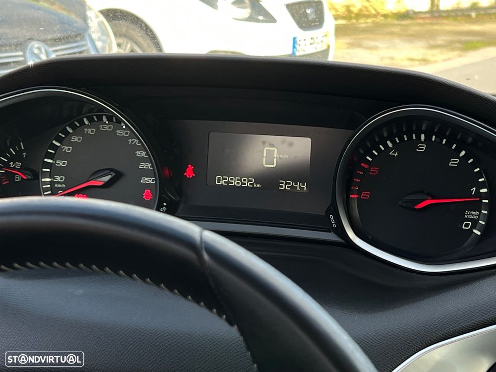 Peugeot 308 1.5 BlueHDi Style - 16