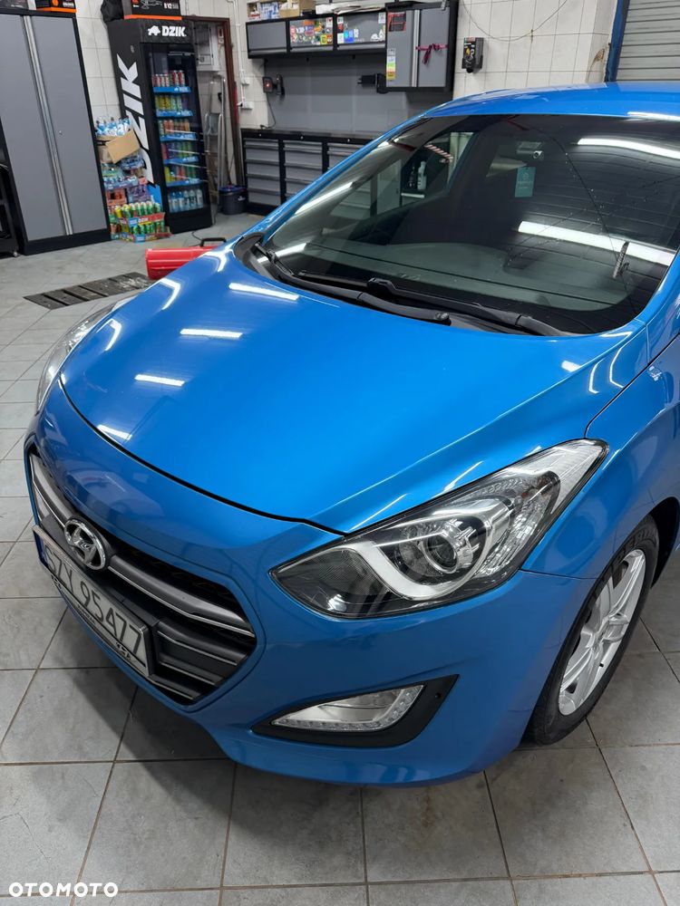 Hyundai i30 blue 1.6 GDI Passion - 3