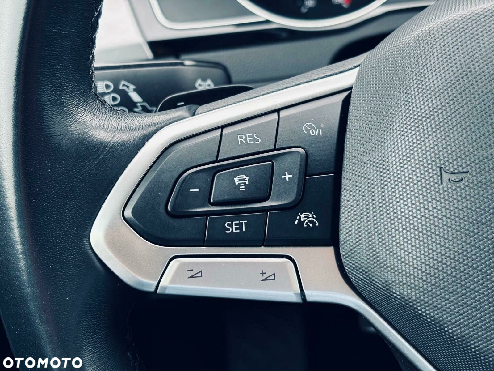 Volkswagen Passat - 23