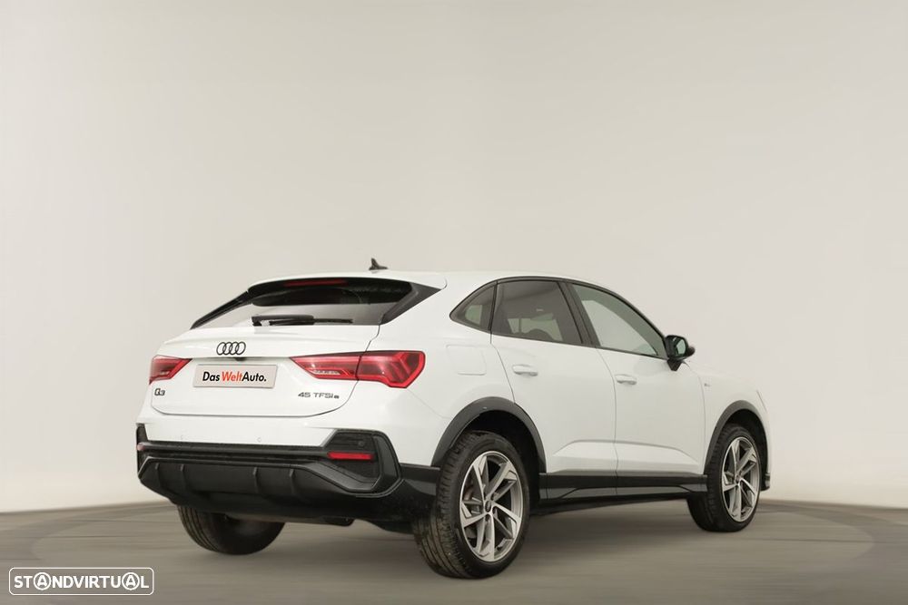 Audi Q3 Sportback 45 TFSIe S line S tronic - 4