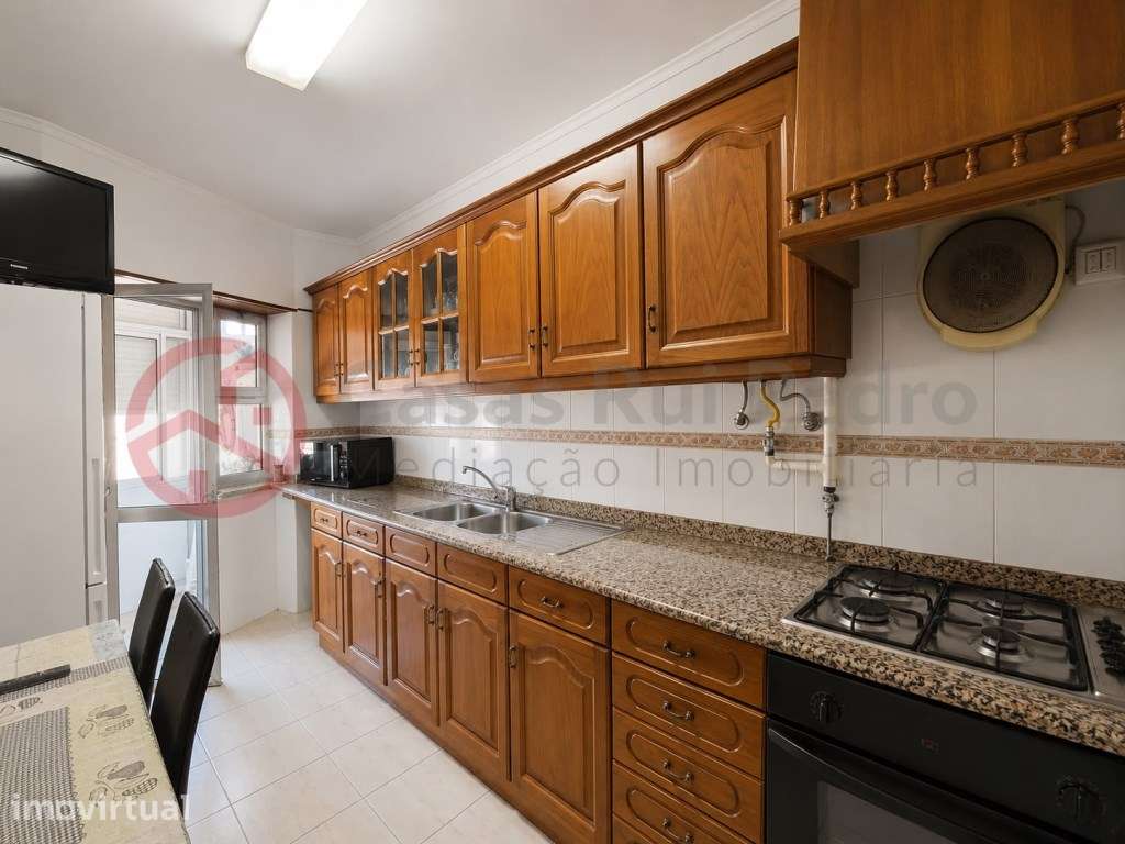 Apartamento T2 perto do metro no Laranjeiro, Almada - Grande imagem: 5/33