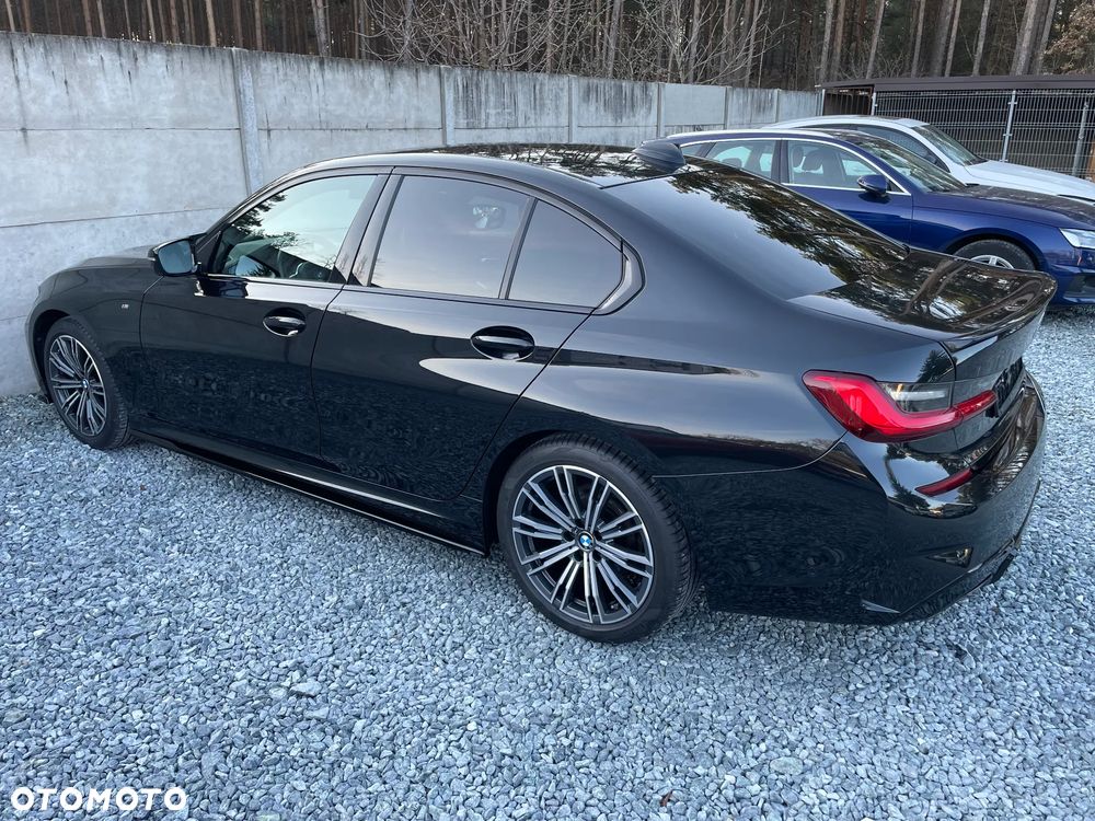 BMW Seria 3 320d xDrive M Sport Shadow - 4