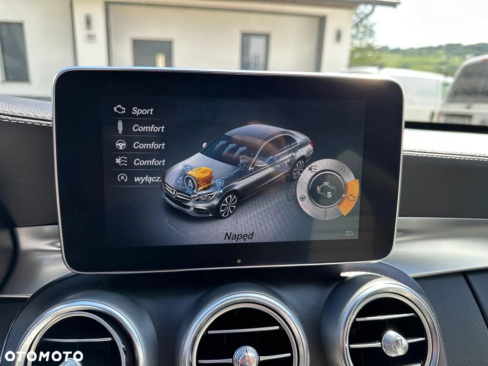 Mercedes-Benz Klasa C 220 (BlueTEC) d T 7G-TRONIC AMG Line - 12