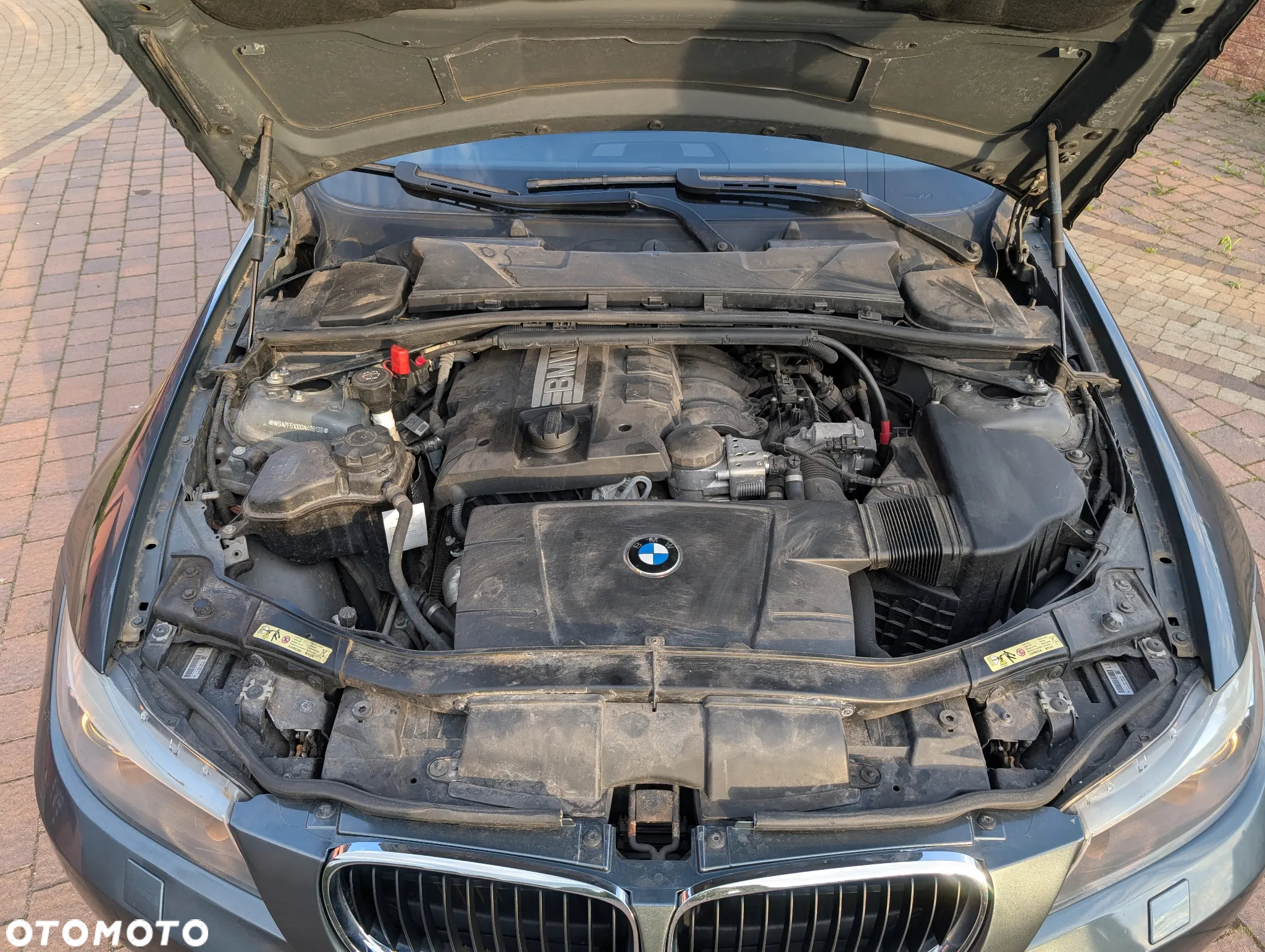 BMW Seria 3 318i - 23