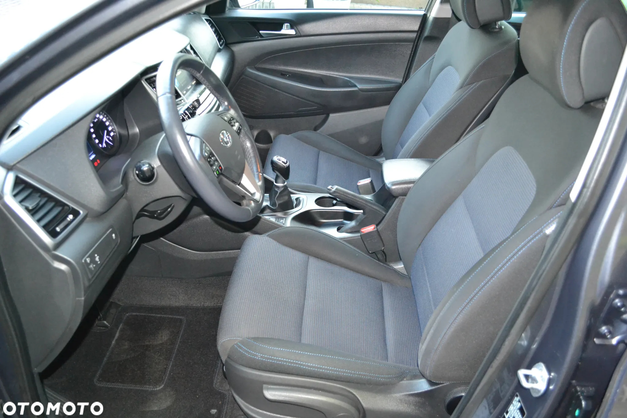 Hyundai Tucson 2.0 CRDI BlueDrive Comfort 2WD - 20