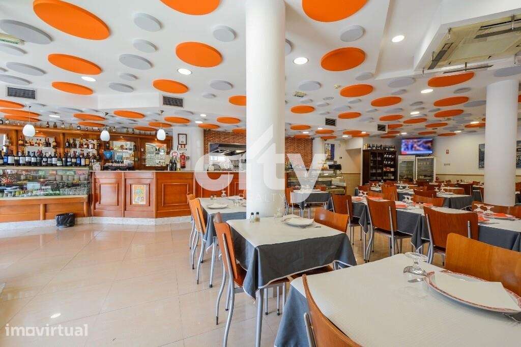 UM NEGÓCIO CHAVE NA MÃO - RESTAURANTE - VENDA DO PINHEIRO - Grande imagem: 2/33