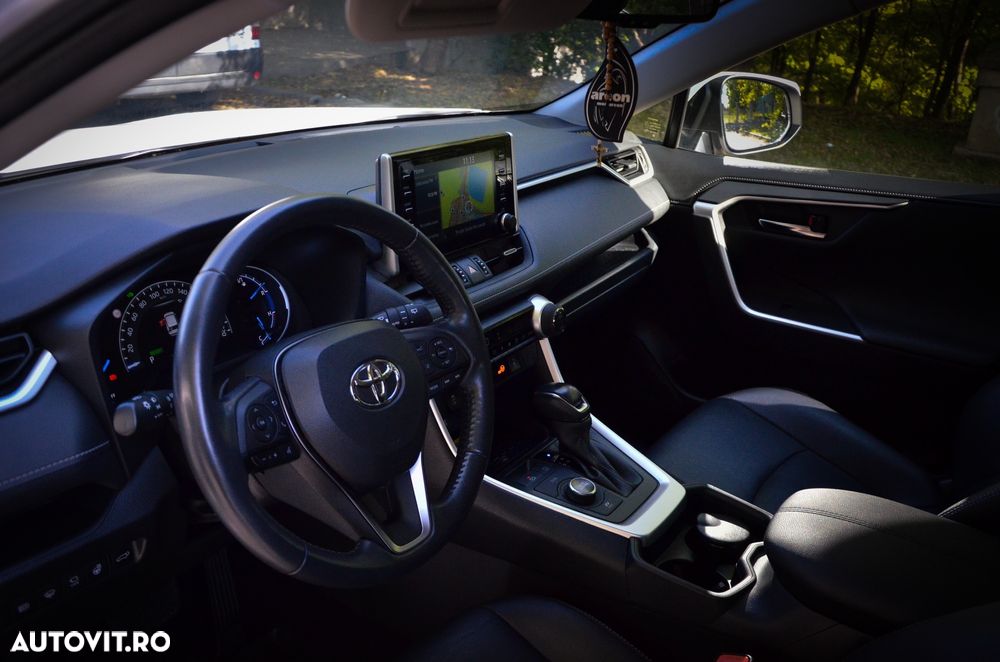 Toyota RAV4 2.5 Hybrid VVT-iE 4x4 Luxury - 11