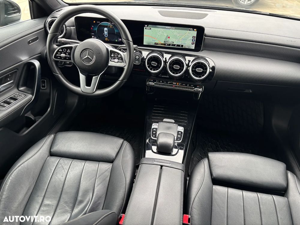 Mercedes-Benz A 180 d 7G-DCT - 12