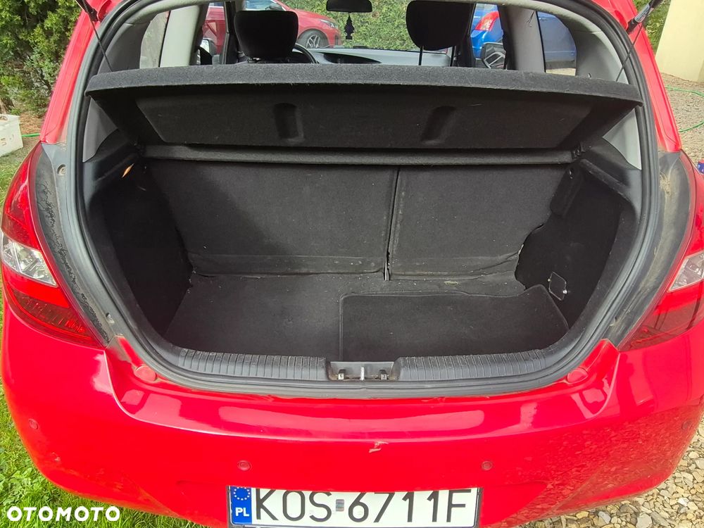 Hyundai i20 - 11