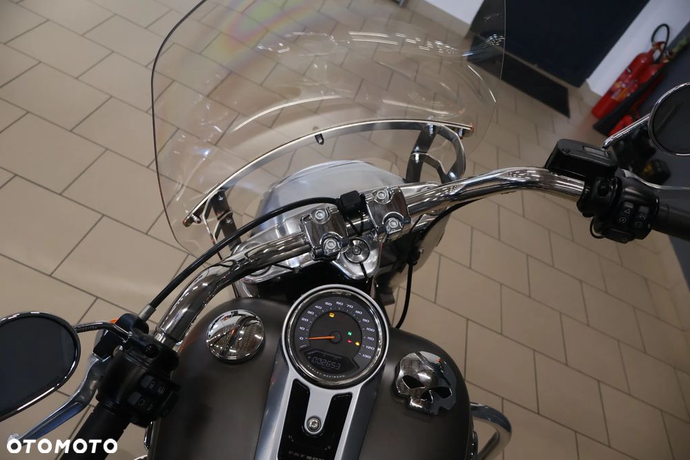 Harley-Davidson Softail Fat Boy - 32