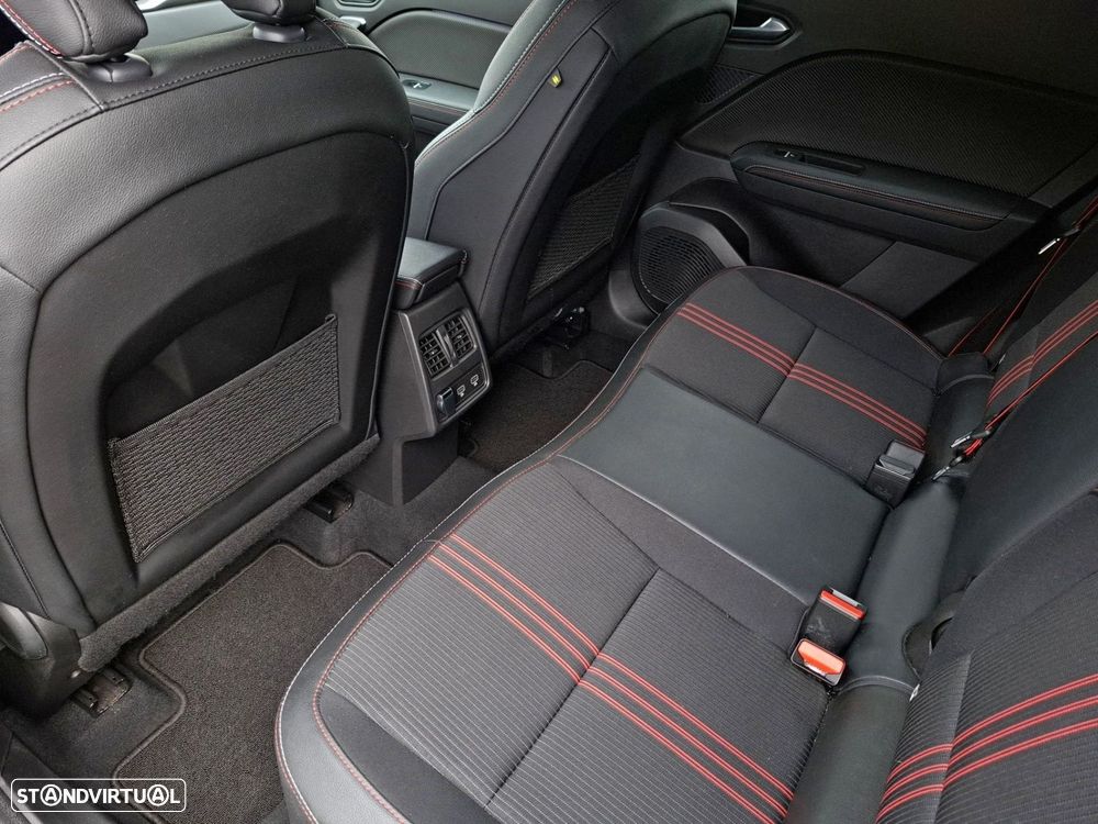 Renault Captur 1.0 TCe RS Line — fotografia 30
