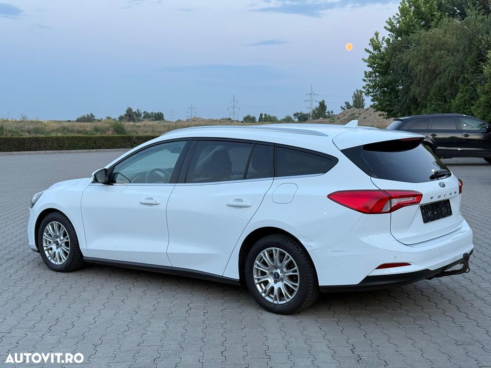 Ford Focus - 6