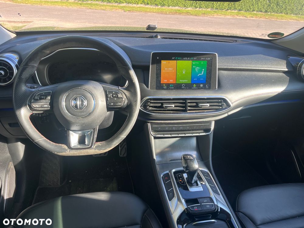 MG HS PHEV Luxury - 16