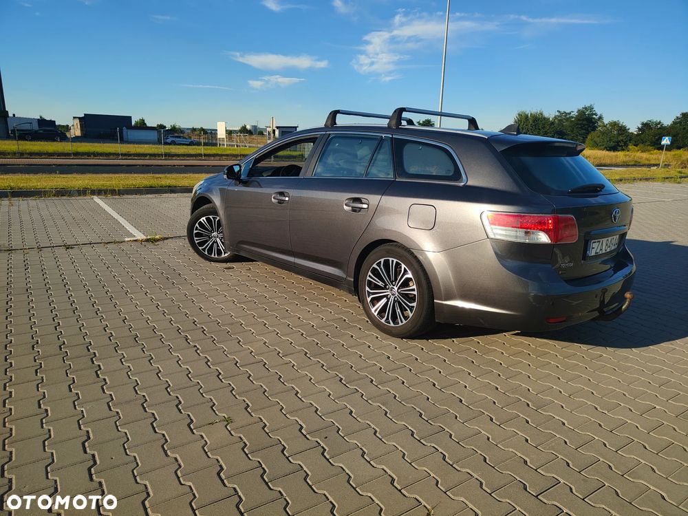 Toyota Avensis 2.0 Sol plus - 14