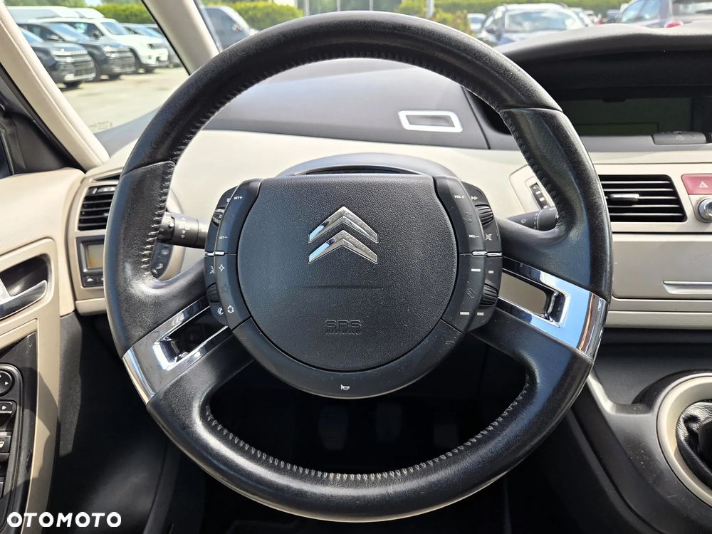 Citroën C4 Picasso - 16