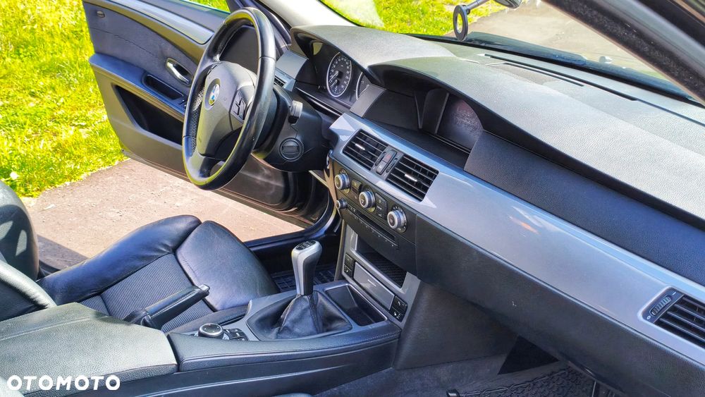 BMW Seria 5 520d Edition Exclusive - 12
