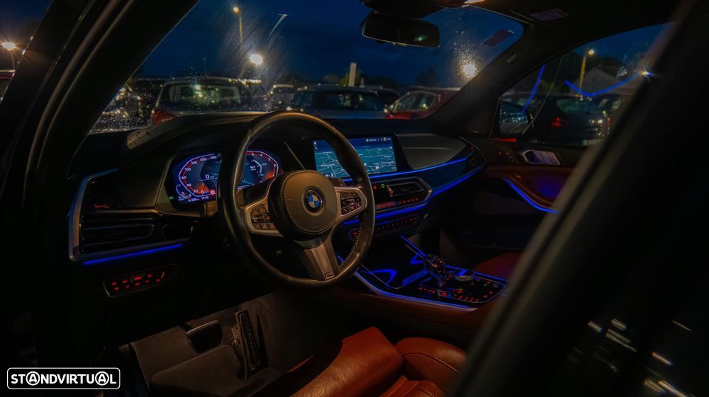 BMW X7 M50d - 13