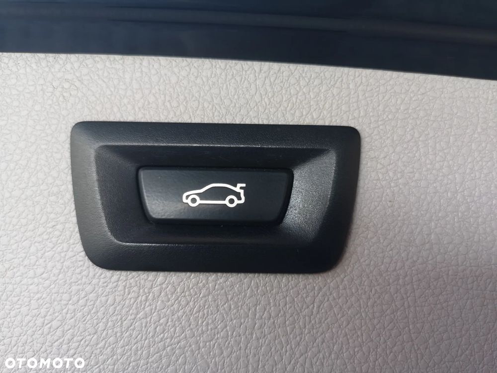 BMW Seria 3 316d Modern Line - 26