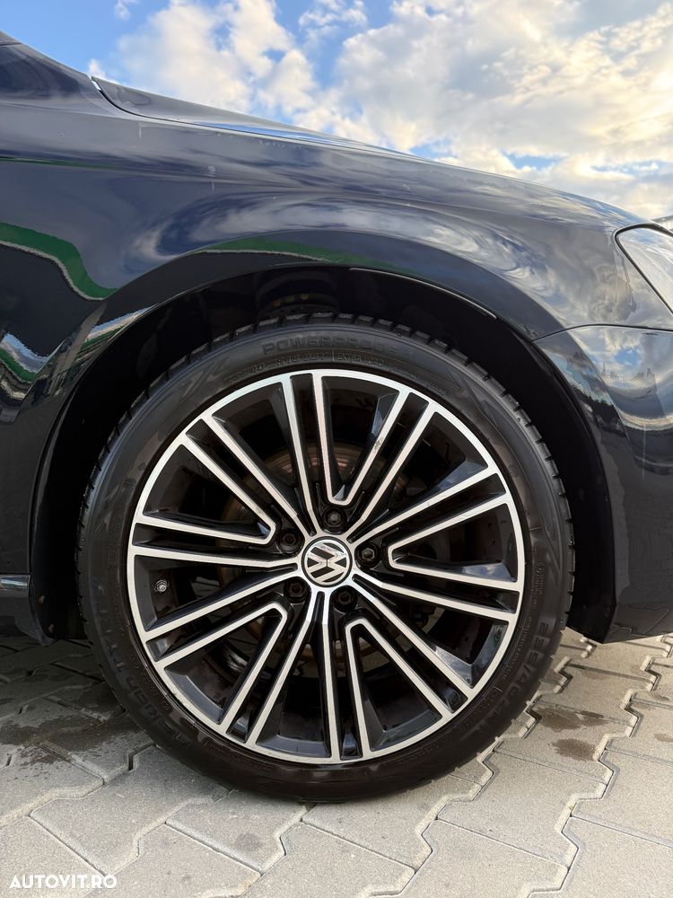 Volkswagen Passat 2.0 Blue TDI SCR Exclusive - 16