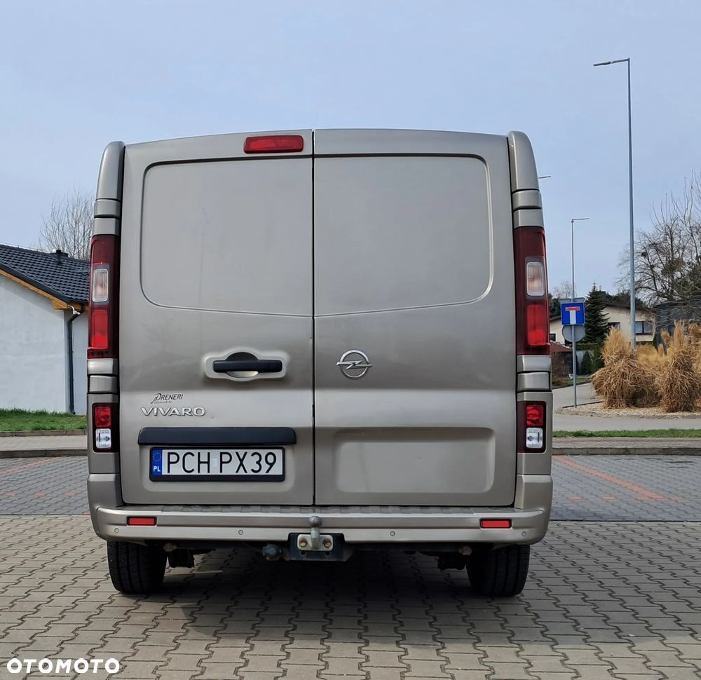 Opel Vivaro - 11