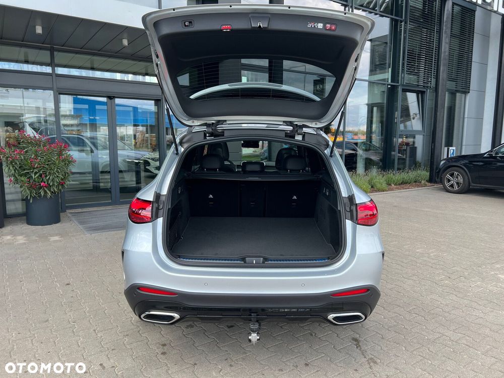 Mercedes-Benz GLC - 22