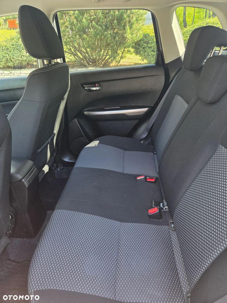 Suzuki Vitara 1.4 Boosterjet Hybrid Comfort - 29