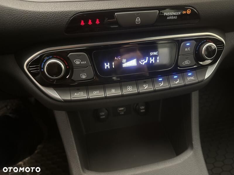 Hyundai i30 - 16