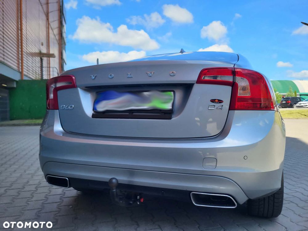 Volvo S60 D4 Momentum - 19