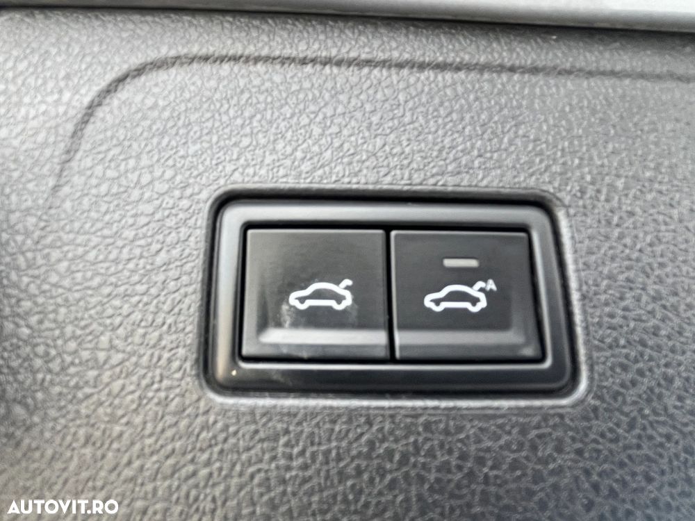 Volkswagen Passat 2.0 TDI 4Mot DSG Highline - 18