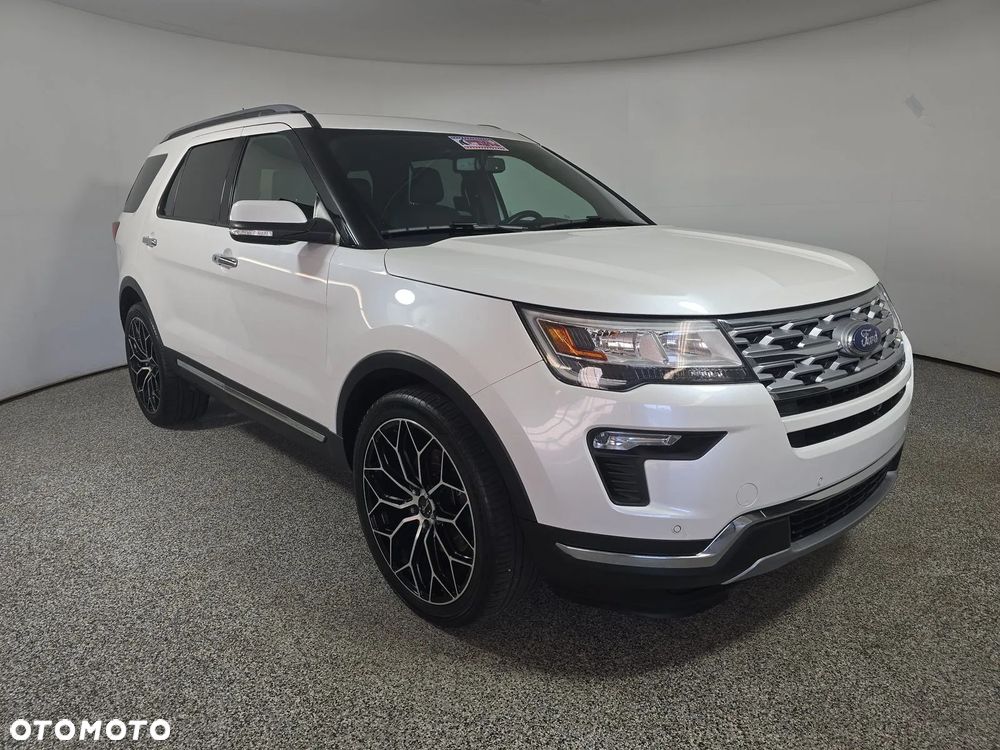 Ford Explorer - 3