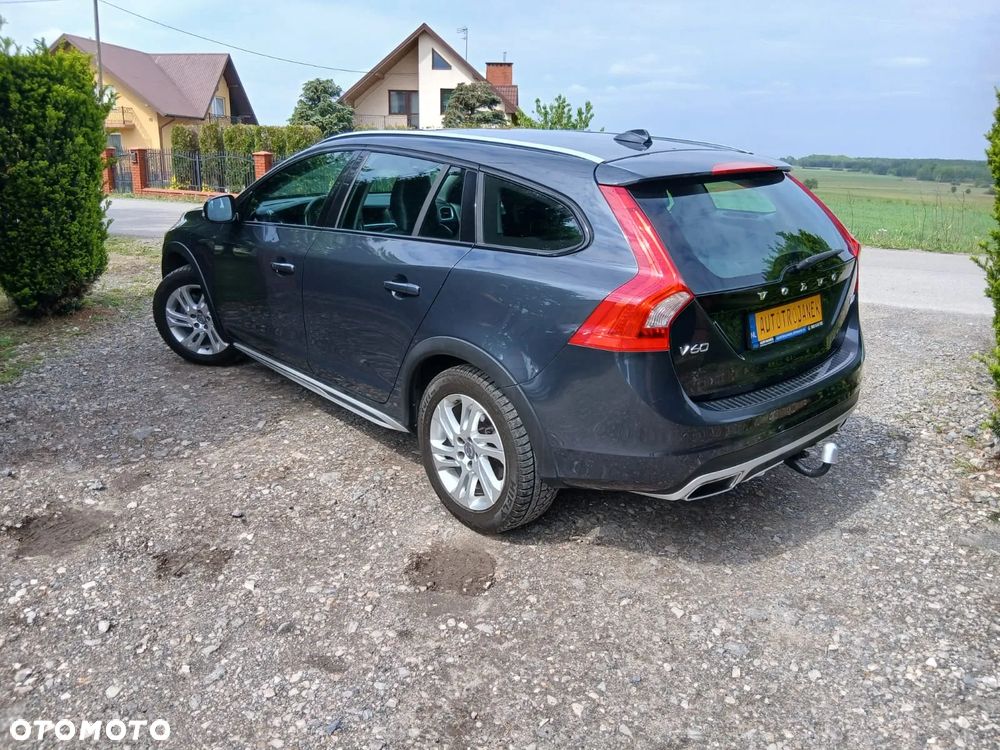Volvo V60 D3 Summum - 4