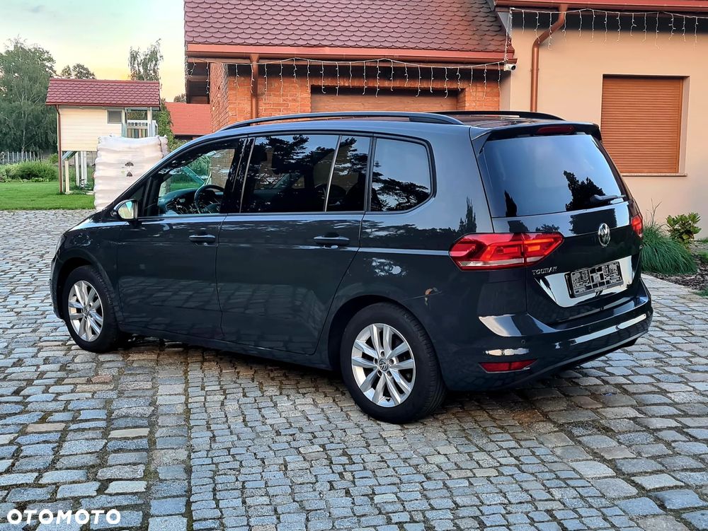 Volkswagen Touran 1.6 TDI DPF BlueMot Trendline - 9