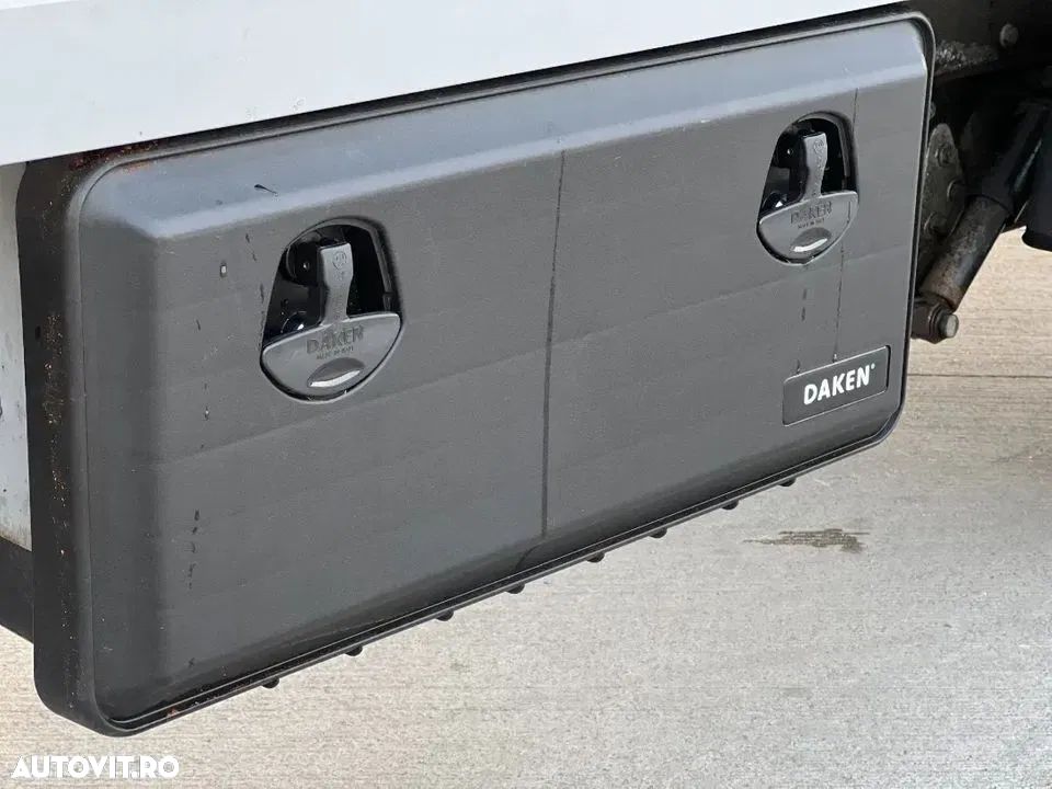 Volkswagen TRANSPORTER CARAVELLE MULTIVAN - 17